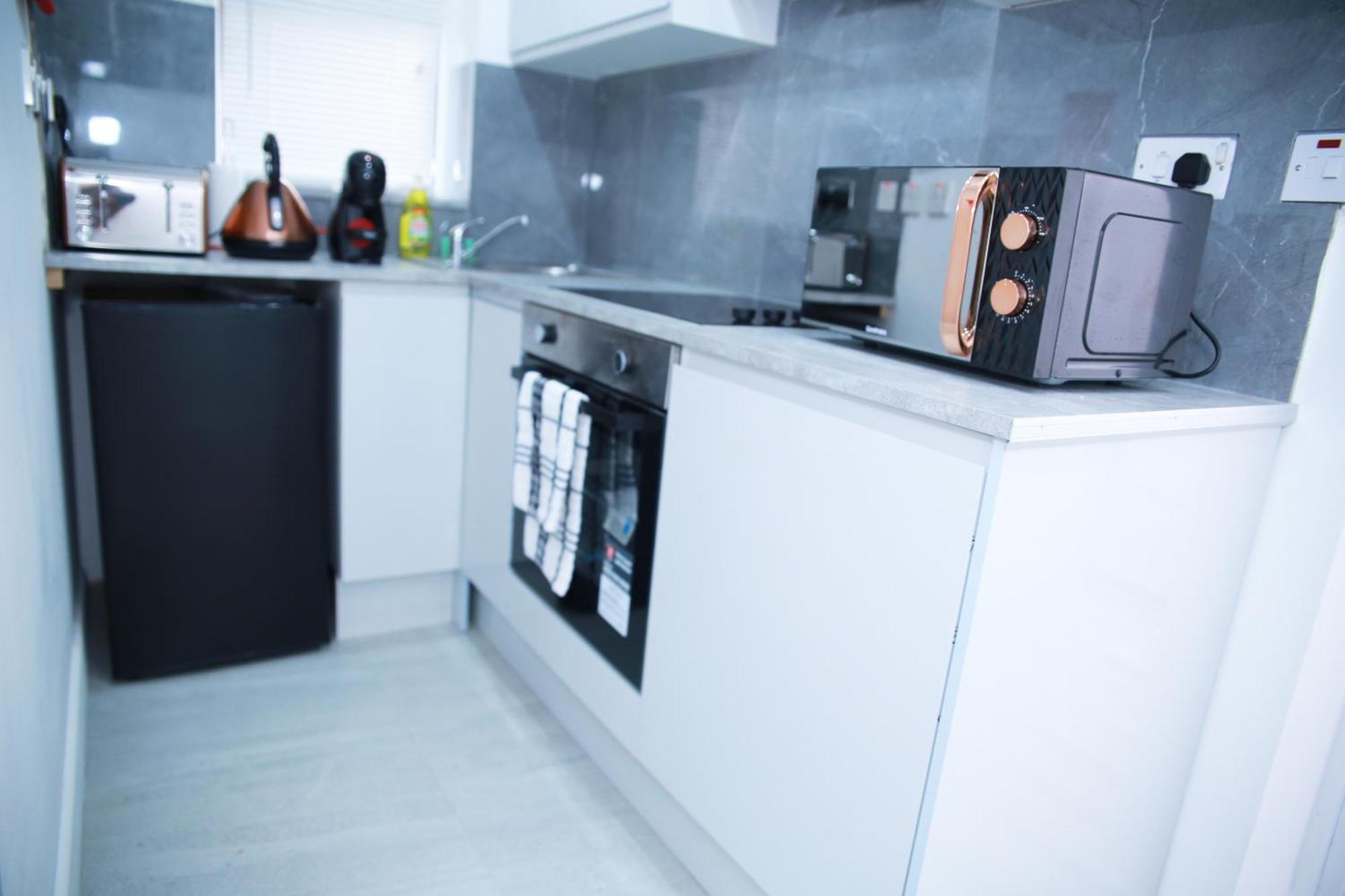 Апартаменты Harrow Luxury Flat With Free Parking. Лондон Экстерьер фото